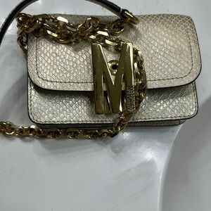 Gold Textured Handbag with Chain Strap